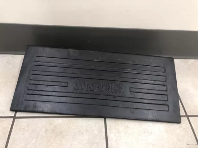 Rubberstep Curb Ramp Rubber Step 3.25" X 23.25" - Nos