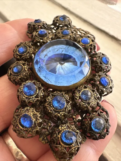 Medallion Austria Blue Rhinestones Rivoli Vintage Gold Brooch Pin