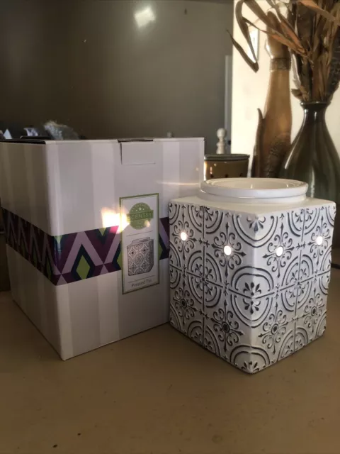 Scentsy Press Tin Full Sized Warmer New In Open Box  #55756