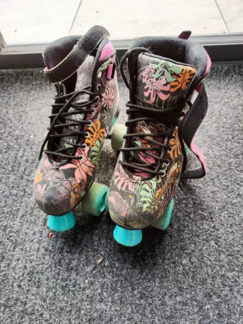 SFR Vision II Canvas Quad Roller Skates - Floral - UK size 5