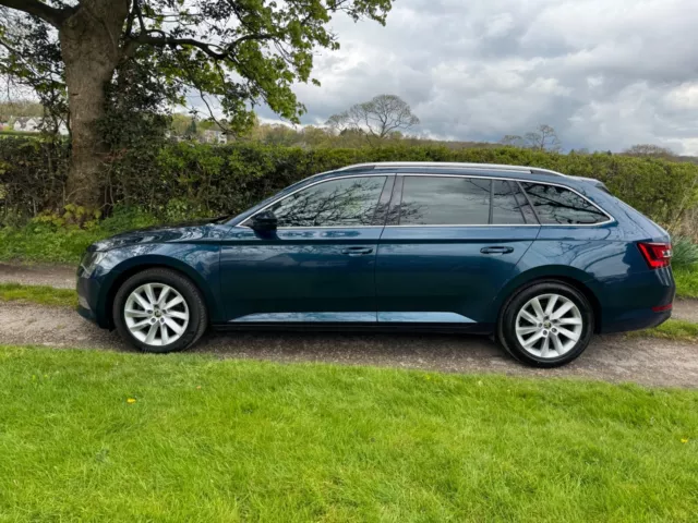 2019 Skoda Superb 2.0 Tdi 150 Se Tech Estate. One Owner Full Skoda History. Blue