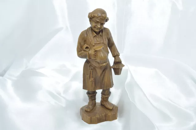 Kleine Skulptur - Mann mit Weinkrug und Laterne, ca. 16,5 cm