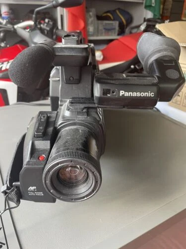 PAS TESTEE POUR pieces CAMESCOPE PANASONIC NV-VZ10EG VZ10 VHS camera JAPAN MADE EUR 35,00 - FR