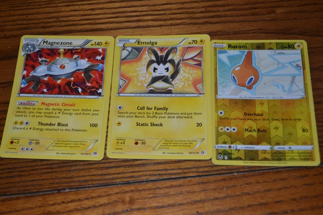 3 Pokémon playing/collecting cards