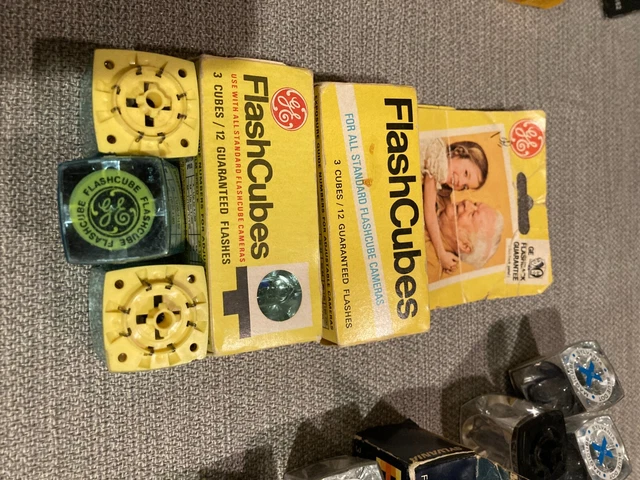 Vintage GE / Sylvania flash cubes