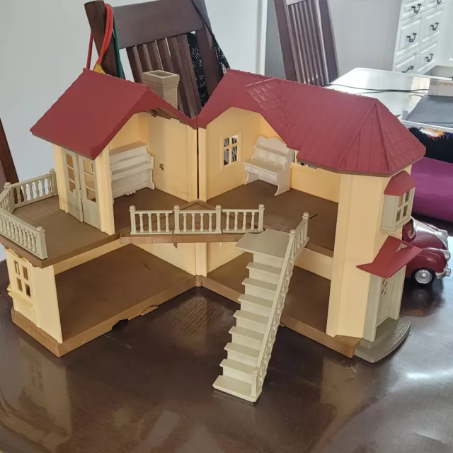 Sylvanian Families - Red Roof Country Home