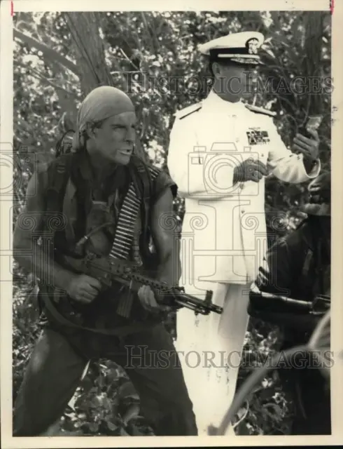 1991 Press Photo Scott Bakula and Dean Stockwell in episode of "Quantum Leap"