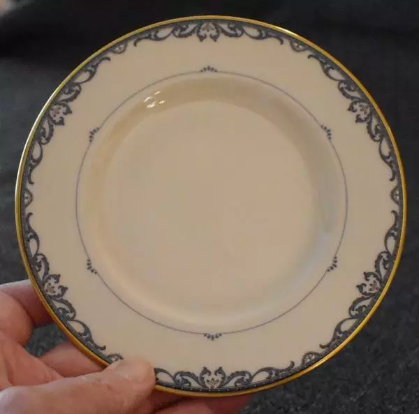 Lovely Lenox Liberty Cobalt Blue On Cream Ground Bread Appetizer Plate - Have 12