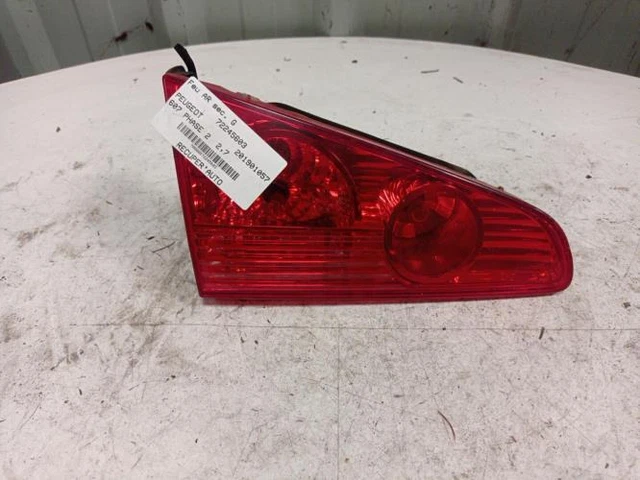 Feu Arrière Droit D'occasion - Pour PEUGEOT 607 PHASE 2 (2.7 HDI) - Réf. 6351N2 - Garantie 12 Mois