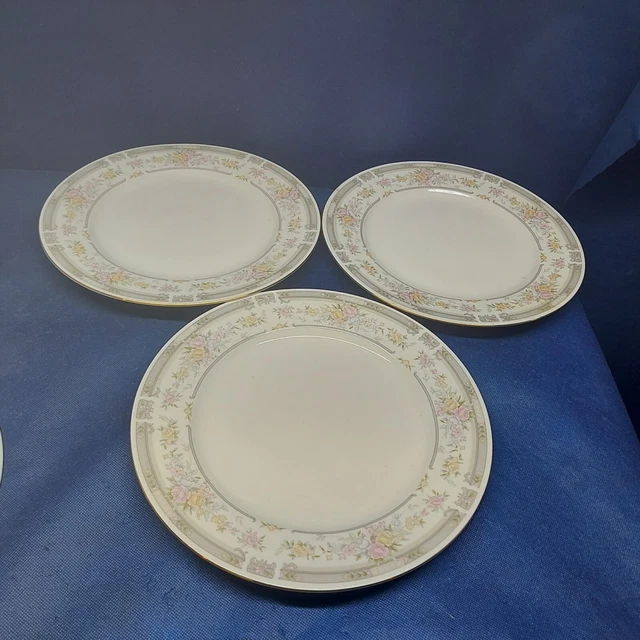 1992, FARBERWARE FINE China "Southampton" White Set/3 Dinner Plates