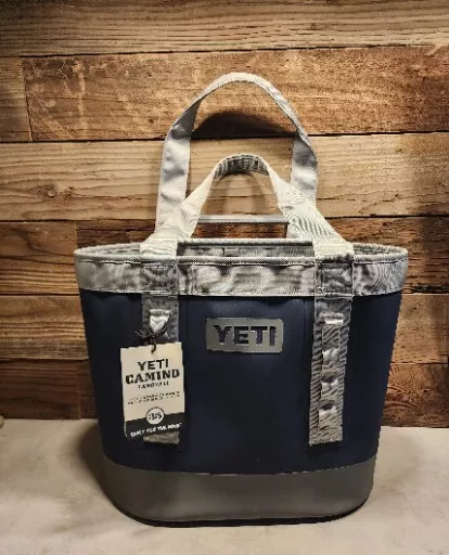 YETI Camino Carryall 35 Tote/Cooler Bag Storm Gray New w/ Tags 888830136430