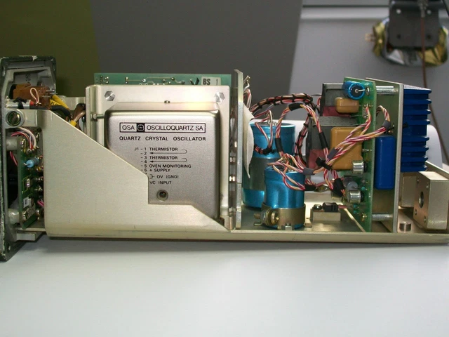 RACAL MA 2639 frequency reference standard OSCILLOQUARTZ 8656S oscillator
