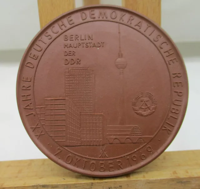 Alte Keramik Münze „XX Jahre DDR – Oktober 1969 – Interflug DDR“ ~ 1970 Jahre
