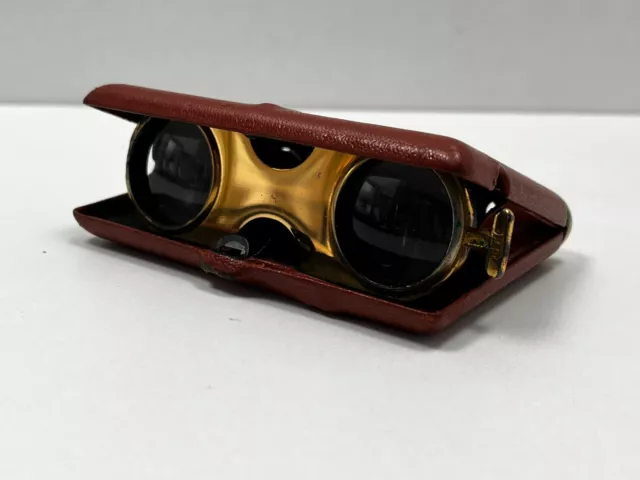 Ancienne paire de Jumelles de Théâtre pliante gainée de cuir