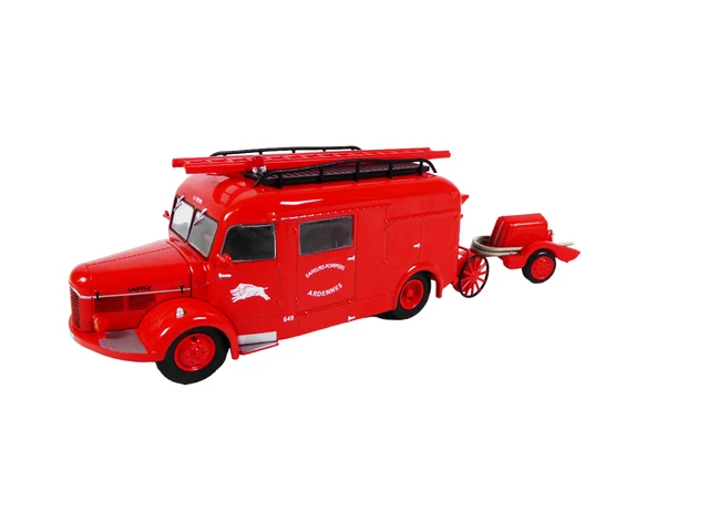 1/43 IXO HACHETTE N°84: Premier secours léger Drouville Renault Galion