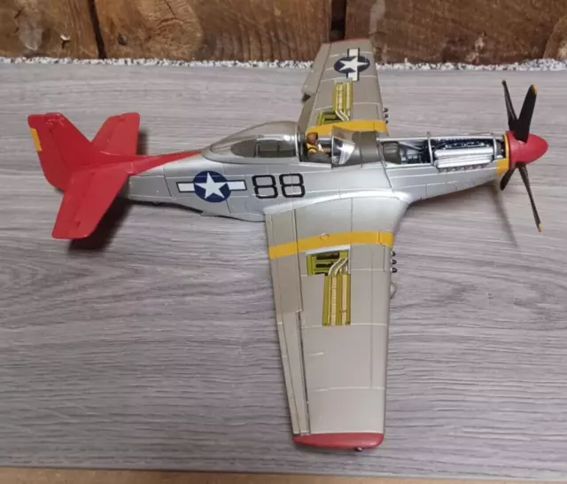 Corgi P51D Mustang Little Freddie Hutchins Tuskegee 1:32 (Airplane & Box Only)