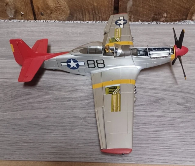 Corgi P51D Mustang Little Freddie Hutchins Tuskegee 1:32 (Airplane & Box Only) Corgi P51D Mustang Little Freddie Hutchins Tuskegee 1:32 (Airplane & Box Only)