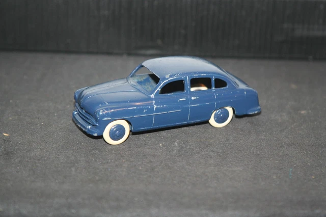 DINKY TOYS 24X Ford Vedette - Collection