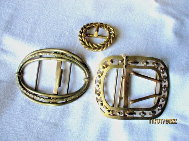 LOT DE 3  BOUCLES DE CEINTURE/ CHAUSSURE ANCIENNES XIXè ART NOUVEAU LAITON DORE