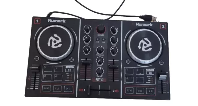 Numark Party Mix USB 2-Kanal DJ Controller mit integrierter Lichtshow