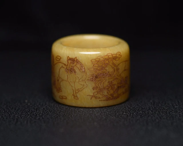 Chinese Natural Hetian Jade Handcarvede Exquisite Pattern Ring 13867