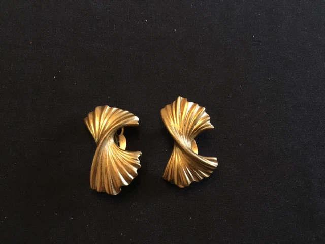 Boucles D'oreilles Clip Nina Ricci Vintage Doré Perle - Occasion