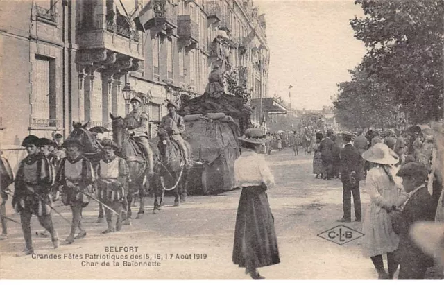 90.AM17593.Belfort.Grandes fêtes patriotiques Aout 1919.Char de la baïonnett