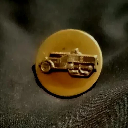 Original Tank Destroyer Collar Badge extremely rare Original Tank Destroyer Collar Badge extremely rare