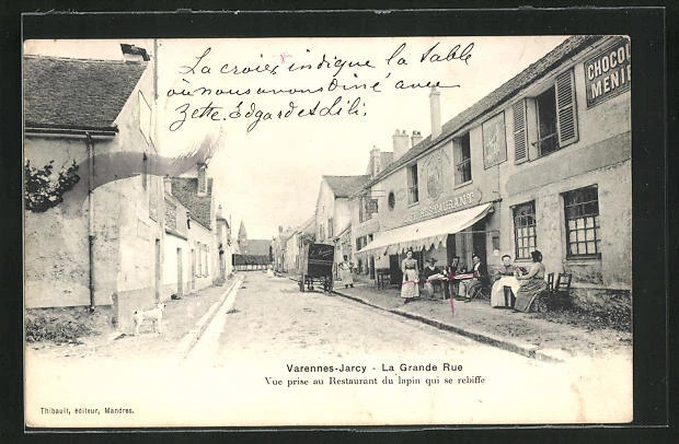 CPA Varennes-Jarcy, La Grande Rue seen taken at the Restaurant du Lapin 1906