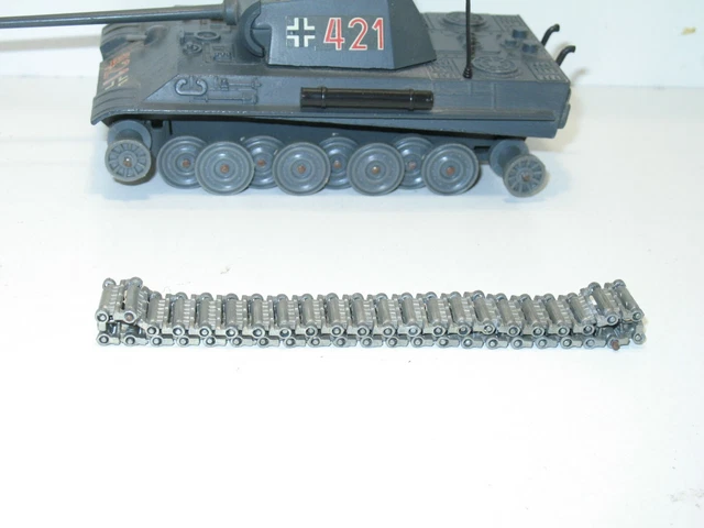 Maquette Leopard 2A7V Char militaire Level 4 échelle 1:72