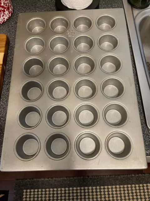 Vintage Chicago Metallic 524D Mini Muffin Pans 24 Moulds