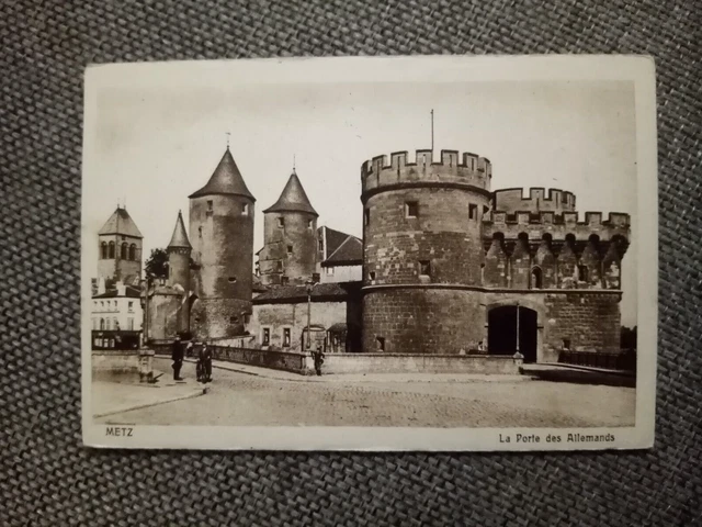 Cpa Metz La Porte Des Germans