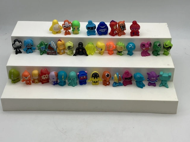 Gogos Crazy Bones Large Lot Of 38  Gogos