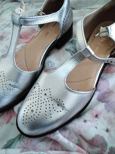 NEW CLARKS SIZE 8 42 NETLEY BLOOM BLUE GREY LEATHER Lace SHOES Low Flat Heel 35.99 PicClick UK