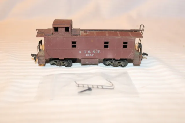 HO Scale Athearn, Cupola Caboose, AT&SF Santa Fe, Brown, #1857 Weathered, Built