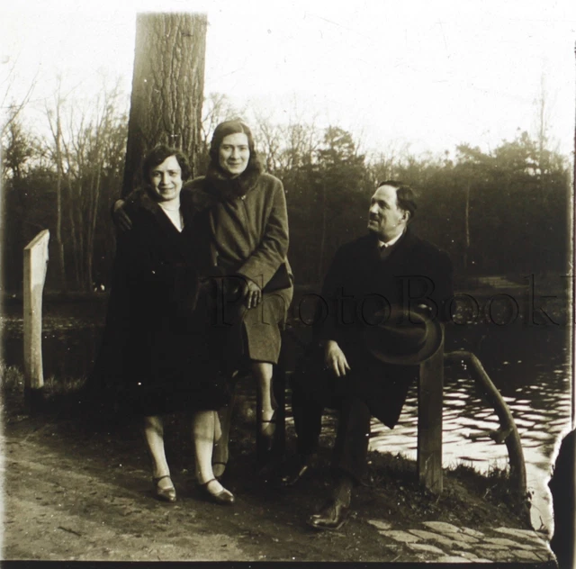 Photo famille Mode années 1930 France Plaque de verre stéréo Positive Vintage 