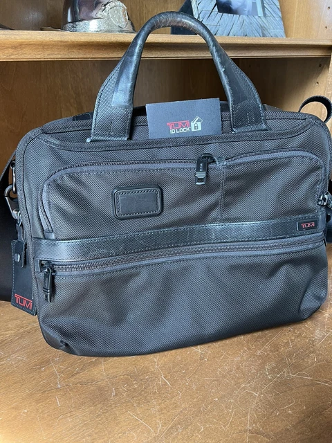 Tumi Alpha 2 Expandable 13 Inch Laptop Briefcase - Ballistic Nylon