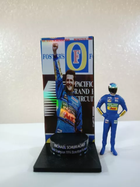 Figura 1/43 Michael Schumacher Benetton Renault 1994 + Podium World Champion F1