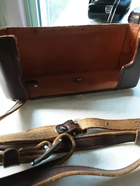 Estuche para cámara Nikon Nippon Kogaku... Media inferior y correa solamente