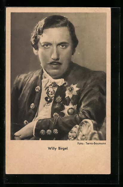 Ansichtskarte Schauspieler Willy Birgel mit Jacket und Orden