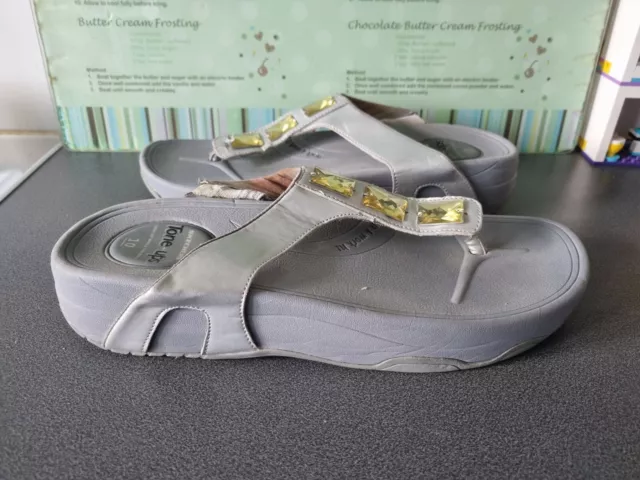 Skechers walk and online work out flip flops