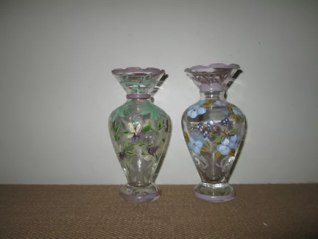Pair of 2 Vtg TRACY PORTER 6.5" Hand Painted Glass Floral Ruffled Rim Vases