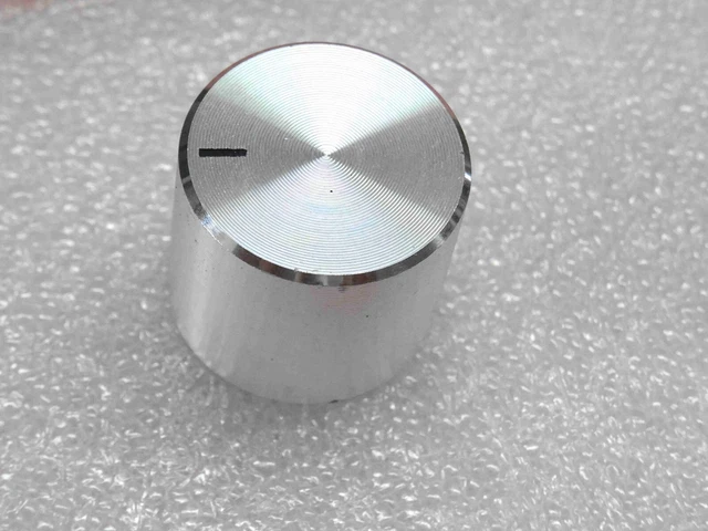 Bouton De Potentiomètre RS PRO, Axe De 6mm, Diamètre De 28mm, Vis Sans Tête