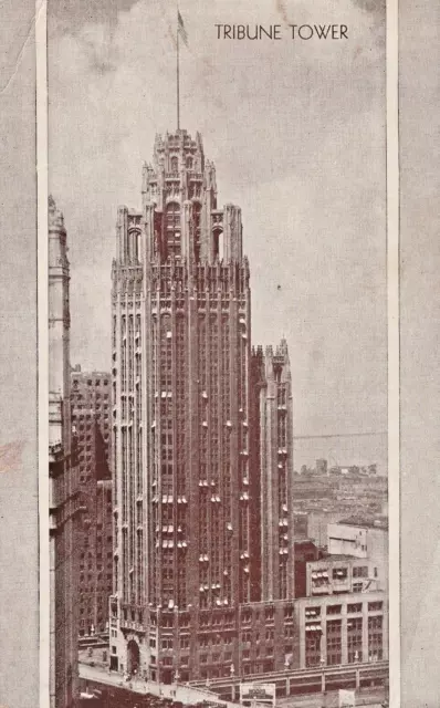 TRIBUNE TOWER CHICAGO POSTCARD Neo-Gothic Skyscraper Illinois Vintage Unposted