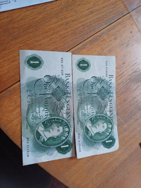 2 X £1 O'Brien Banknotes