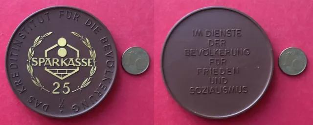 DDR Böttgersteinzeug Medaille Berlin 1970 25 Jahre Sparkasse  ( M1925