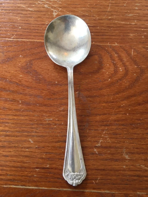 WM Rogers & Son AA FAIR OAK Soup Spoon Pat 1913