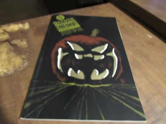 Batman Legends of the Dark Knight Halloween Special Graphic Novel TPB Comic