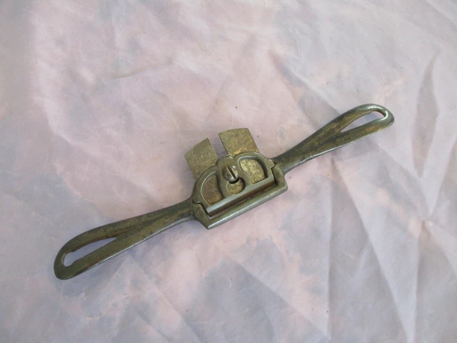Vintage Antique Steel Spoke Shave With 1 3/4 Inch Cutting Iron - Sharp