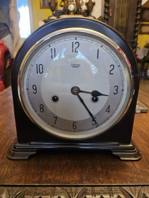 Smiths Enfield Art Deco bakelite mantel clock